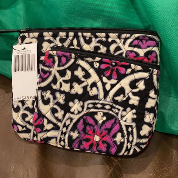 Vera Bradley cosmetics make up bags. Scroll Medallion print with black leather - Picture 3 of 12